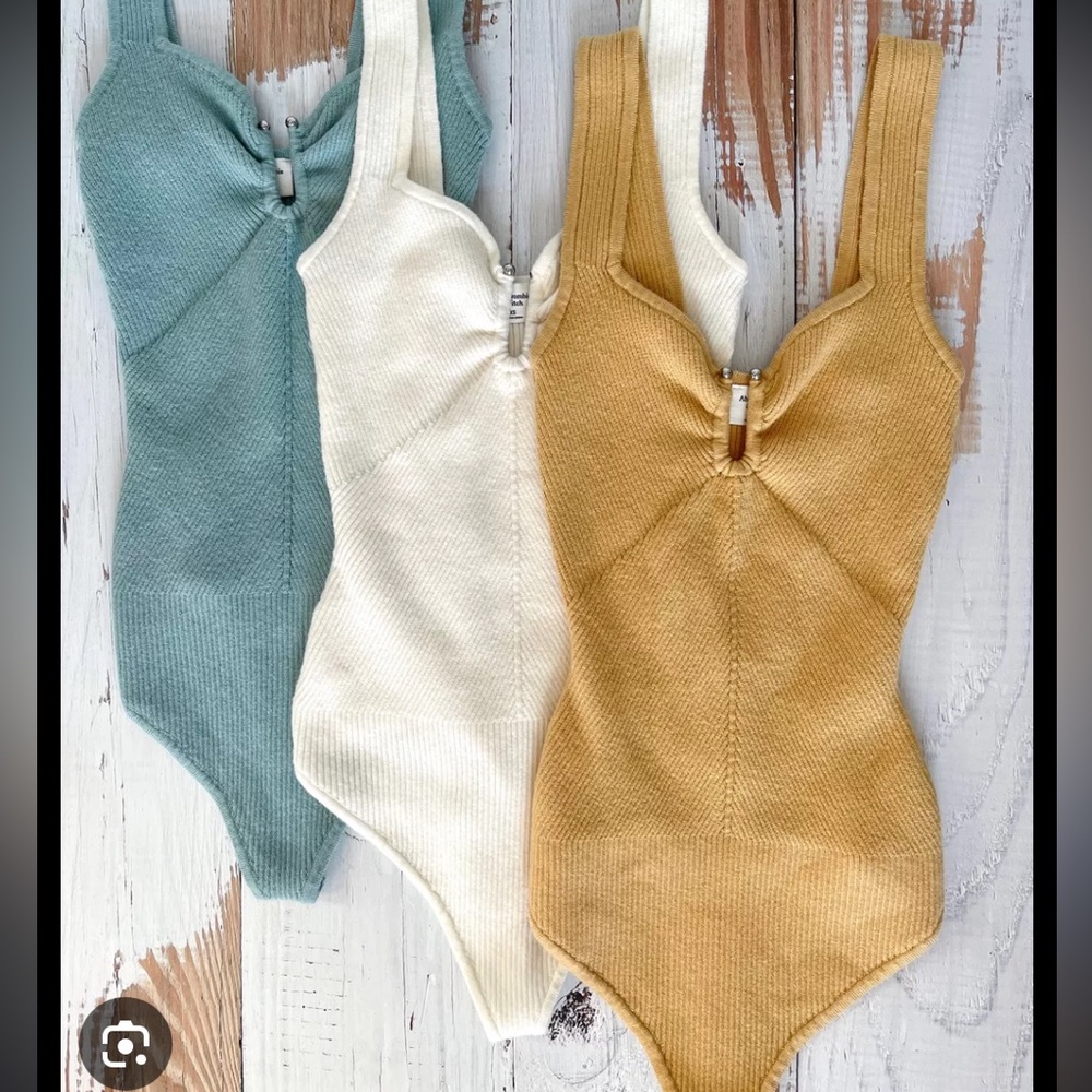 Yellow hardware knit body suit